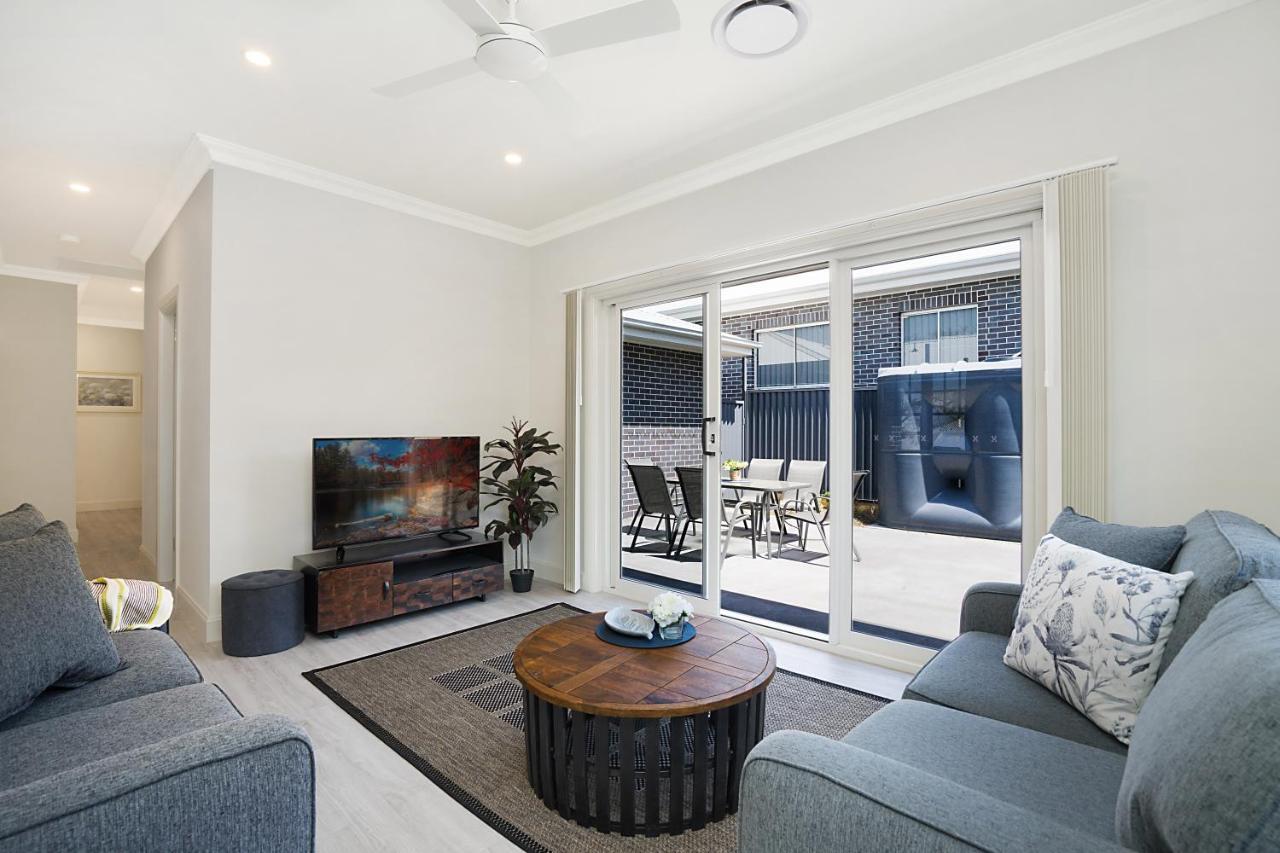 Accommodation Hunter - Adams Street Maitland Exteriör bild